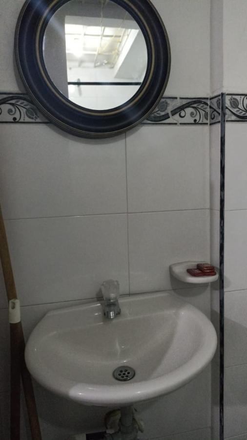 Appartement & Gomez Society