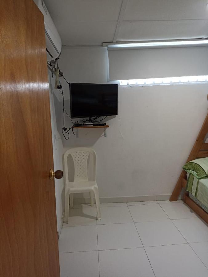 & Gomez Society San Andrés